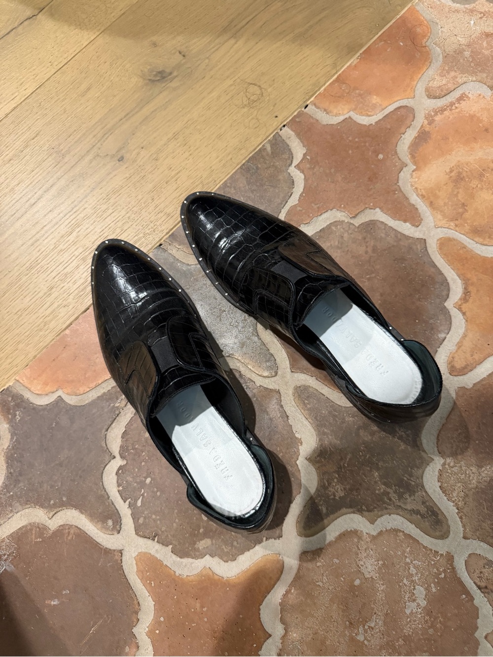 Freda Salvador WOMEN’s Black Croc-Embossed Slip-On Loafers - Picture 3 of 6